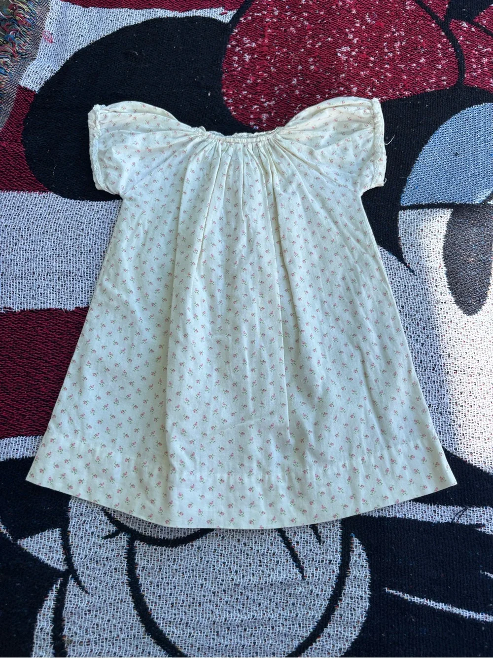VINTAGE FLORAL PRINT COTTAGE CORE LACE TRIM NIGHTGOWN SIZE 6 MONTHS
